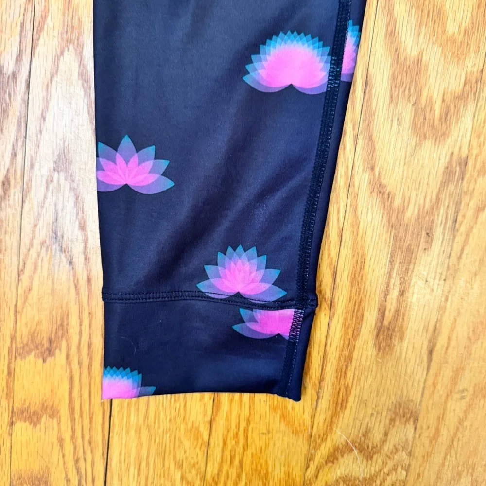 Free People Movement Women’s High Waisted Lotus Print Leggings Size Small - Picture 4 of 11